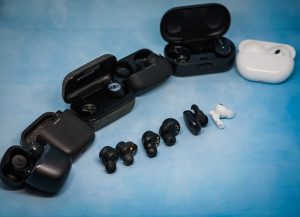 JBL Tour Pro+ TWS, Sony WF-1000XM4, Sennheiser Momentum TW2, Bowers & Wilkins PI5, Huawei Freebuds Pro, Bose QuietComfort Earbuds полностью беспроводные наушники