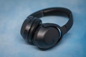 JBL Tour One микрофоны