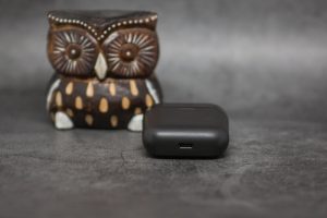 Bowers & Wilkins PI5 кейс снизу, Type-C