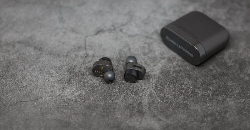 Bowers & Wilkins PI5 корпусы сбоку