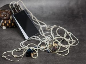 Astell & Kern SR25 MKII, Meze Rai Penta и Etymotiс ER3XR
