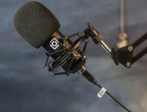 Микрофон Oklick SM-700G на пантографе, без поп-фильтра