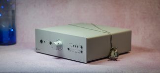 Pro-Ject Maia DS дизайн, металлический корпус