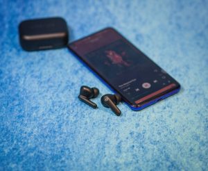 Urbanista London подключение по Bluetooth