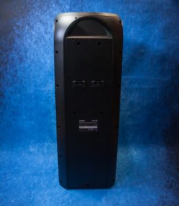 Sven PS-750 сзади, держатели для креплений для микрофонов