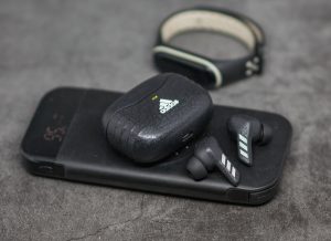 Adidas Z.N.E. 01 ANC беспроводная зарядка кейса