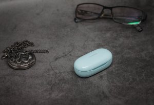 Huawei FreeBuds SE кейс сверху