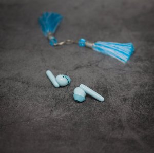 Huawei FreeBuds SE пластиковые корпусы