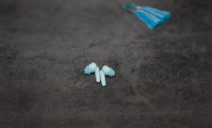 Huawei FreeBuds SE внутренняя часть наушников