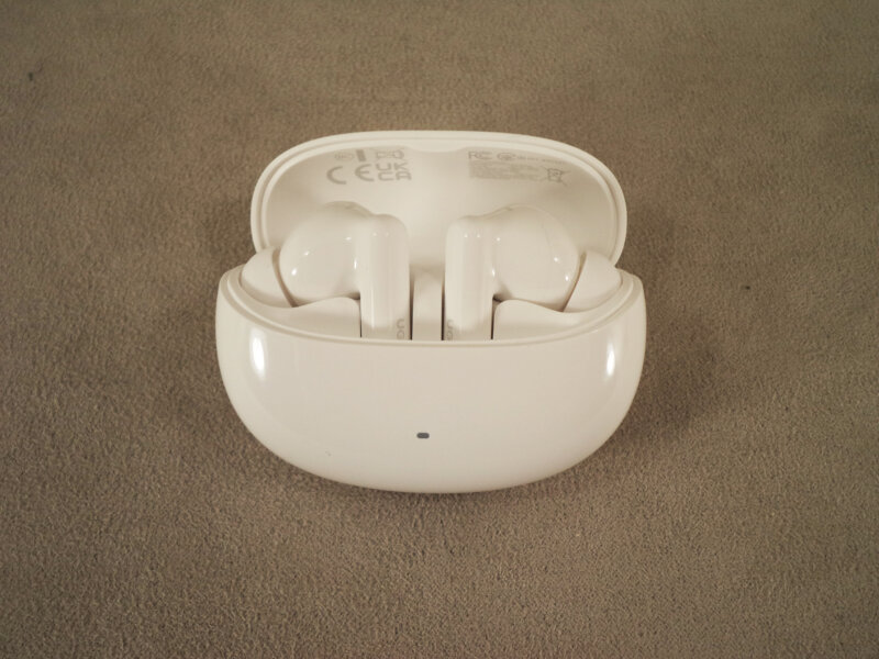UGREEN HiTune T3 Pro - наушники в кейсе