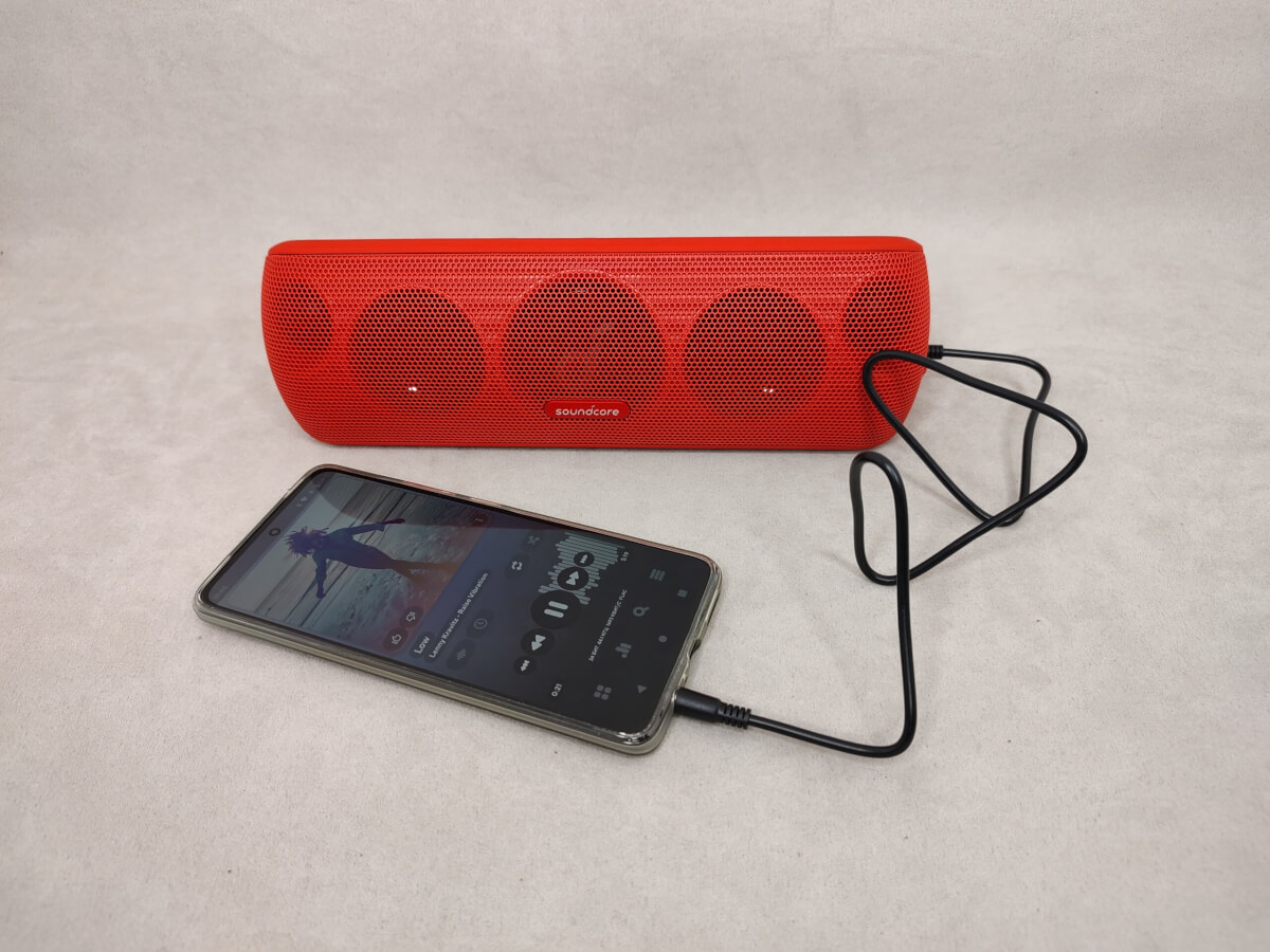Anker SoundCore Motion+ проводное подключение