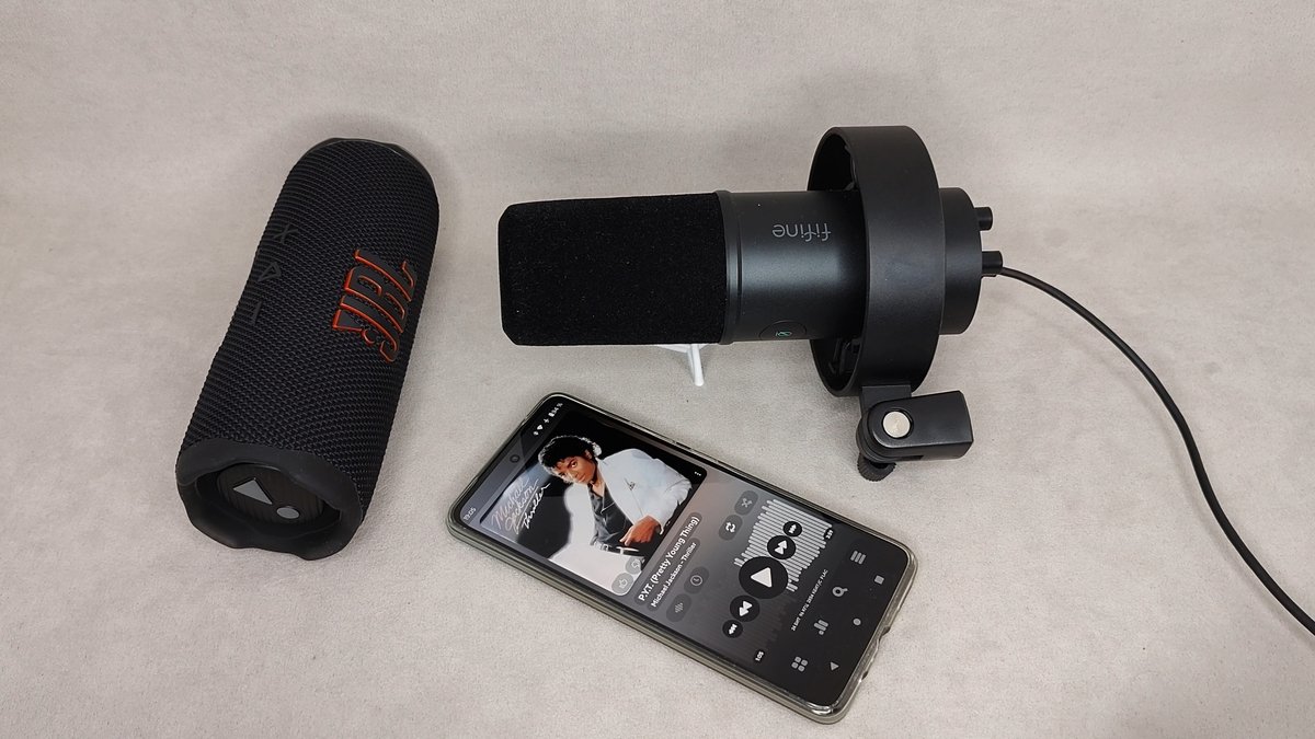 Обзор JBL Flip 7 vs JBL Charge 6 и JBL Flip 6 - Лучшая Портативная Колонка до $150! 4 JBL Flip 7 звук по блютуз