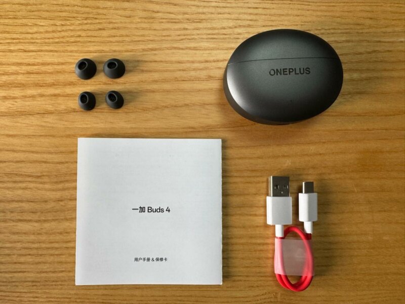 OnePlus Buds 4 Що в коробці?