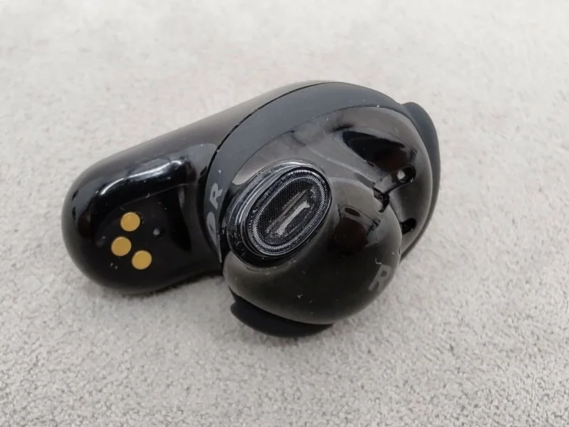 Bose QuietComfort Ultra Earbuds VS Xiaomi Buds 5 Pro VS Sony WF-1000XM5 - Эталонное Шумоподавление и Топовый Звук! 10 Открытый звуковод наушника.