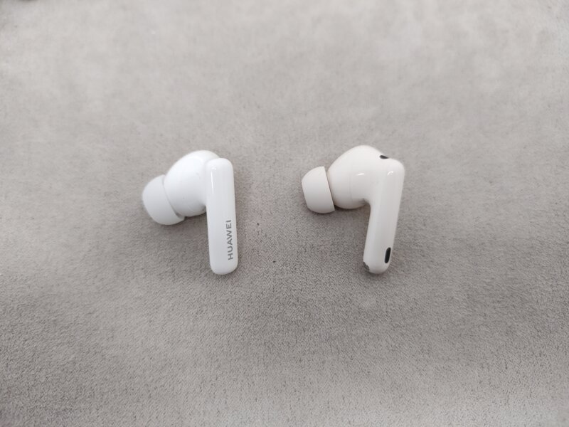 Huawei FreeBuds 7i vs Huawei FreeBuds 5i 1