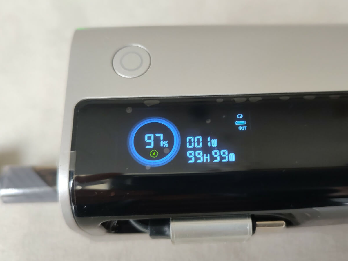 Baseus EnerGeek GR11 - экран