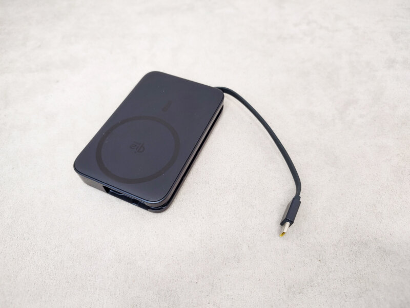 Baseus PicoGo AM61 с кабелем