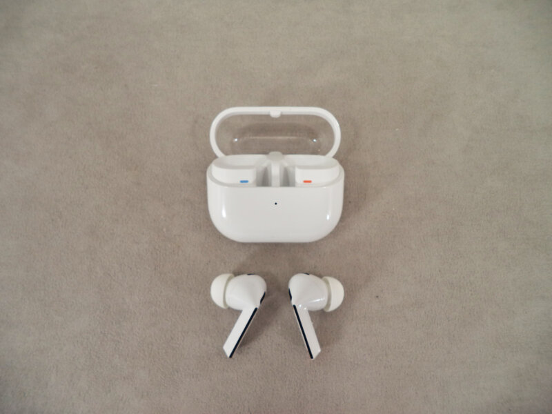 ОБЗОР Samsung Galaxy Buds 3 Pro vs Airpods Pro 2 - Беспроводные Наушники Которые Переиграли Почти ВСЕХ 39 Samsung Galaxy Buds 3 Pro - наушники с кейсом