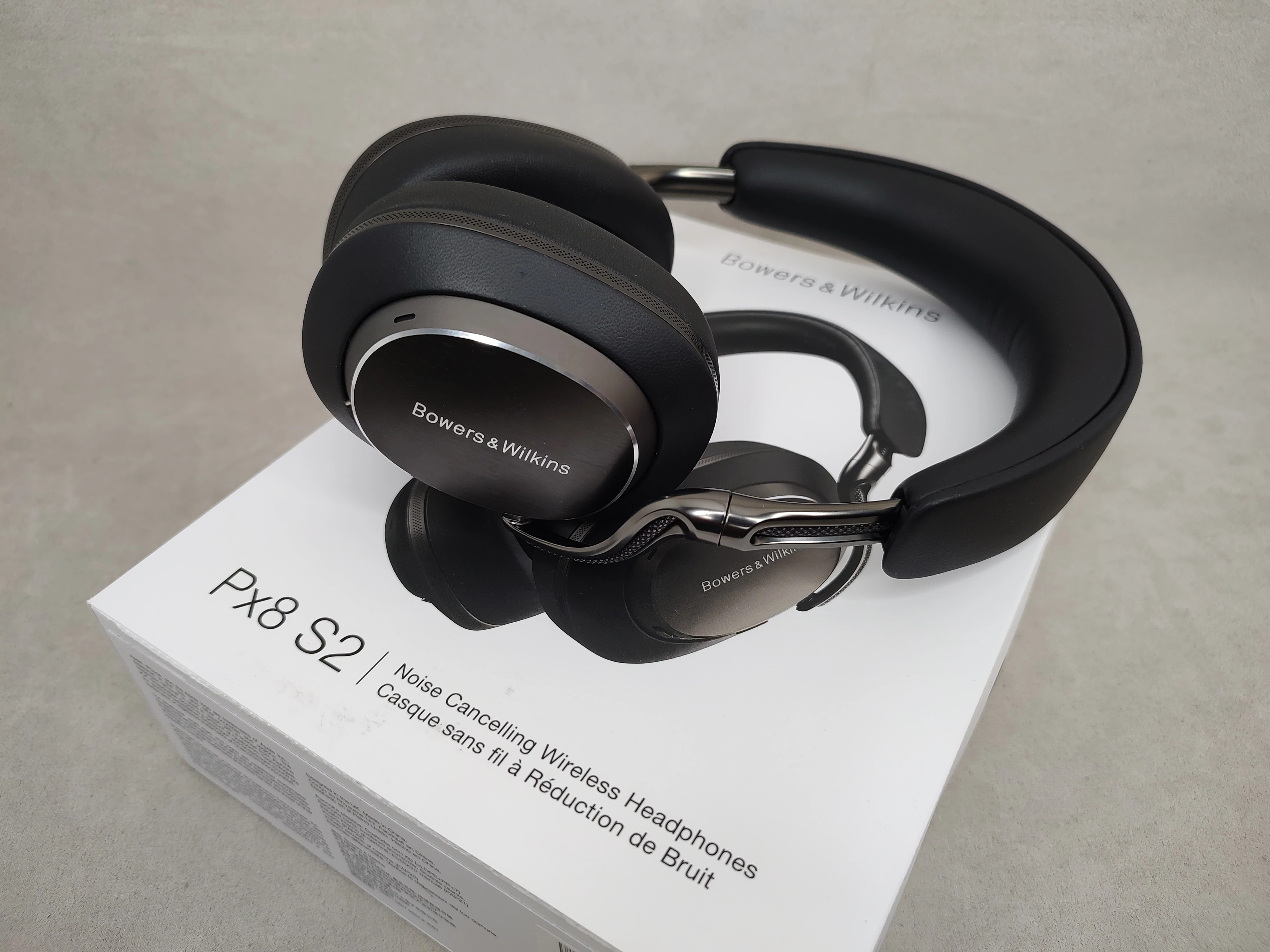 ОБЗОР Bowers & Wilkins Px8 S2 - Полноразмерные Наушники с Эталонным Басом 14 Полноразмерные наушники Bowers & Wilkins px8 s2