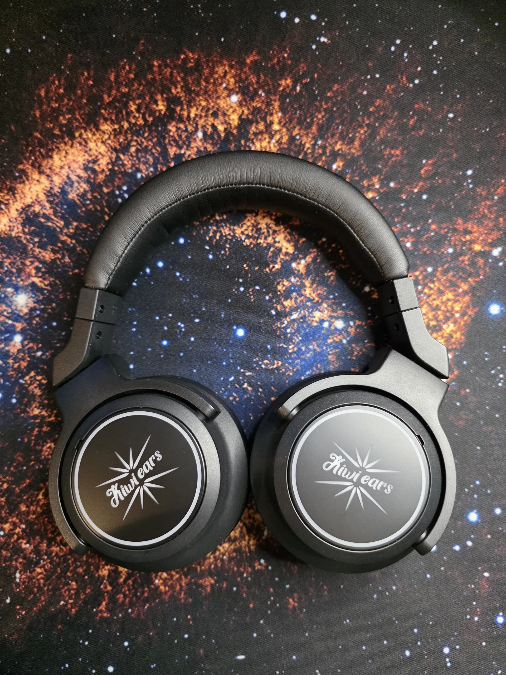 Обзор Kiwi Ears Aventus — Агрессивный Бас, Эффективное Шумоподавление и Брутальный Дизайн за $49.49 3 img 20260216 102752 733