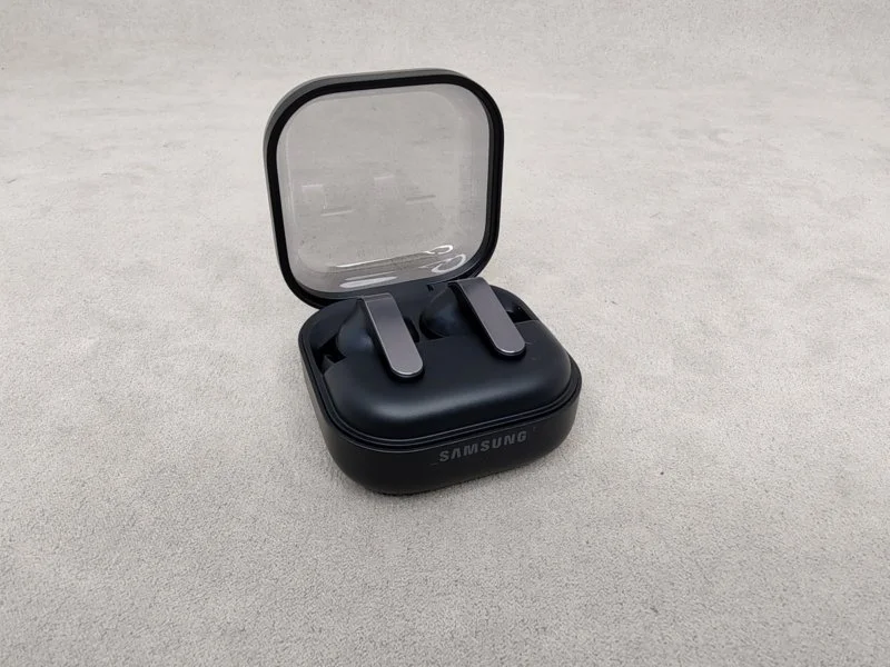 Внутриканальные наушники Samsung Galaxy Buds 4Pro