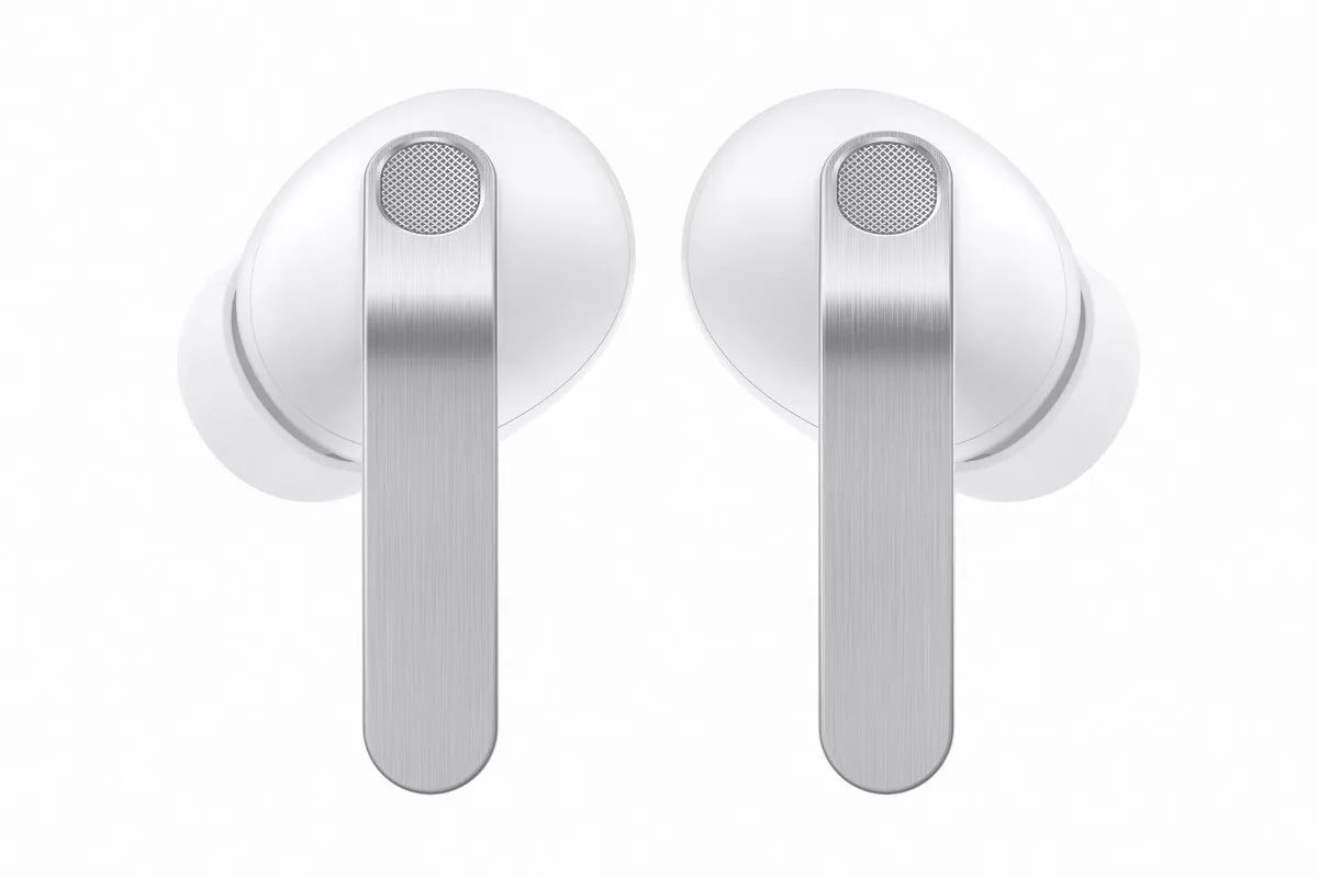 Samsung Galaxy Buds 4 Pro White — вид спереди