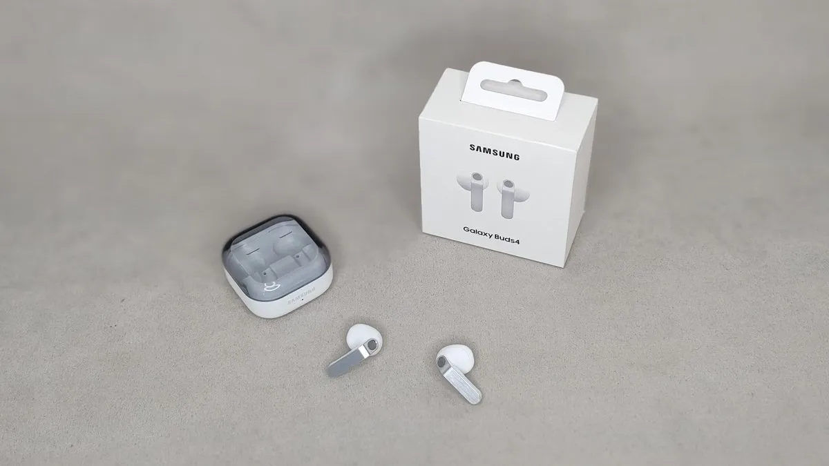 Samsung Galaxy Buds 4 - ЛУЧШИЕ Вкладыши для Samsung, ТОП для Остальных 6 Samsung Galaxy Buds 4 - сравнение