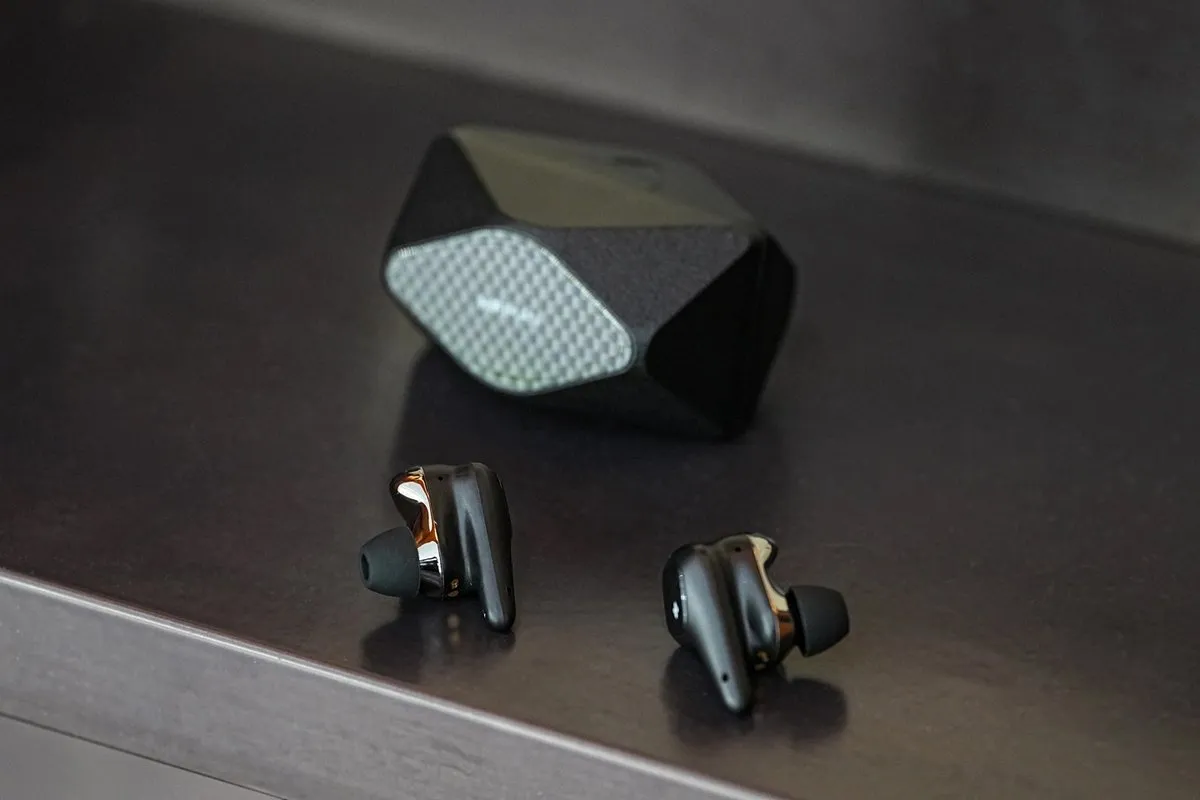 НОВЫЕ Hifiman Svanar Wireless 2 (2026) VS Svanar Wireless (2023) - Аудиофильский Звук с LDAC и L2HC 1 Hifiman Svanar Wireless 2