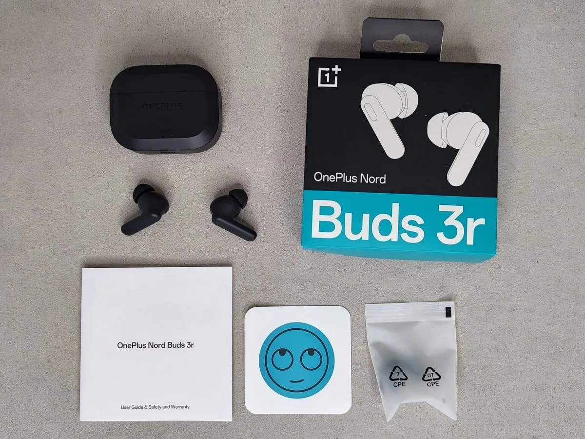 OnePlus Nord Buds 3r - Наушники с Переводчиком до $20 30 OnePlus Nord Buds 3r - комплектация