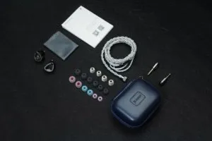 JUZEAR UNVEIL Series Light Shuttle Natural Vocal Triple Hybrid IEMs