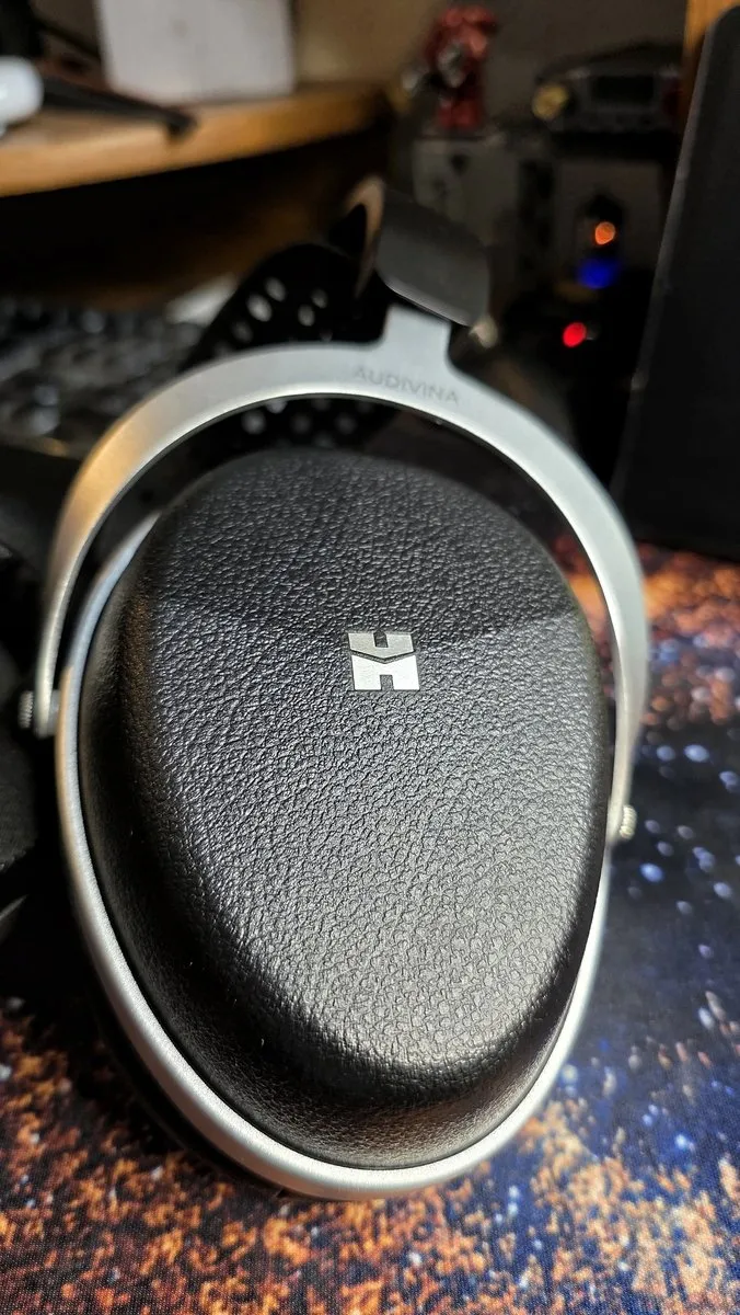 Обзор HIFIMAN Audivina LE — Брутальный Инструмент: Закрытый Планар, Который Стоит Дешевле, чем Играет за $399 3 1000051633