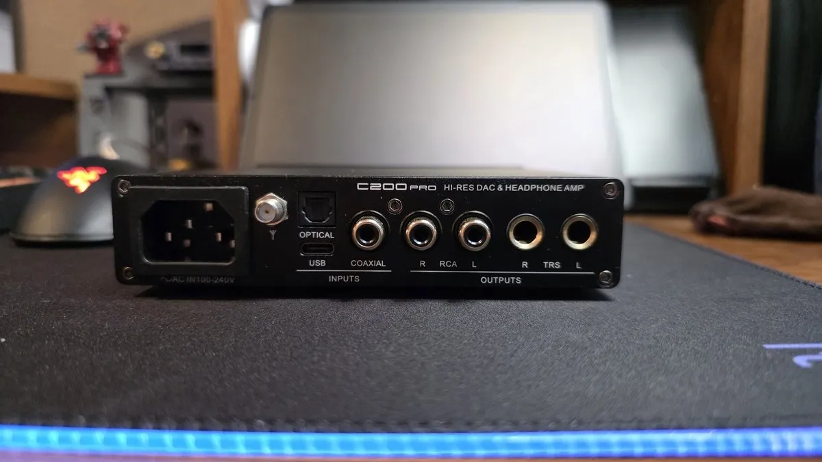 Обзор SMSL C200 Pro — Взрослый Звук за $199: ЦАП, Который Не Мешает Слушать Музыку 2 photo 2026 08 22 23 06 19